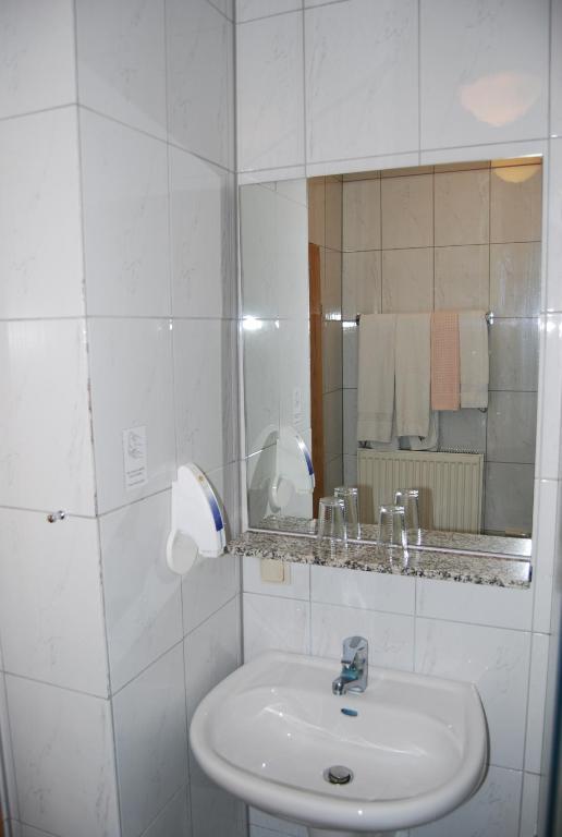 Landhotel St. Gereon Nackenheim Phòng bức ảnh